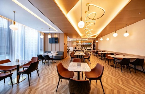 Wuhua Hotel | Atour Hotel Kunming Hi-tech Wuyue Plaza