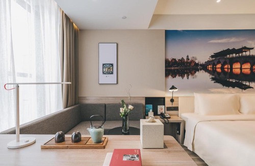 Kunshan Hotel | Atour Hotel Kunshan Yongda Business Plaza