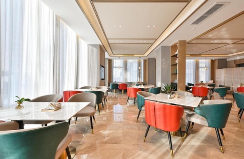 Xihu Hotel | Atour Hotel Nanchang Bridge Chaoyang Center