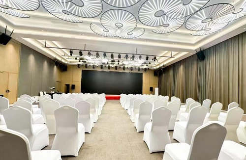 Jiangning Hotel | Atour Hotel Nanjing Jiangning Riverside Shike Lake