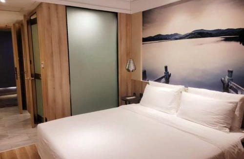 Xuan Wu Hotel | Atour Hotel Nanjing Sun Yat-sen Mausoleum Scenic Area Alfalfa Garden Subway Station