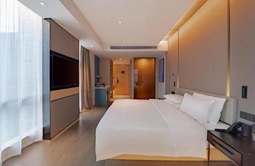 Liangqing District Hotel | Atour Hotel Nanning Wuxiang Headquarter Base