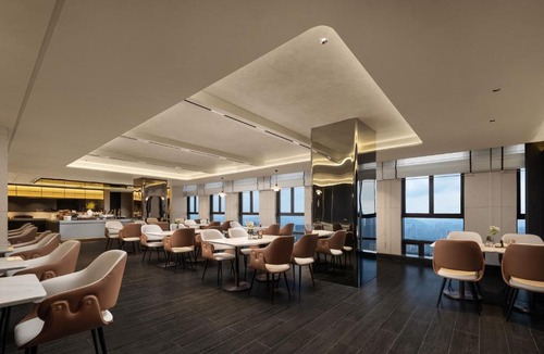 Sanjiaoqiaocun Hotel | Atour Hotel Nantong Development Zone Aeon Mall
