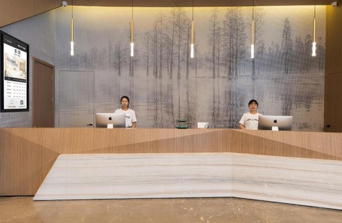 Xiangshan Hotel | Atour Hotel Ningbo Xiangshan People's Square