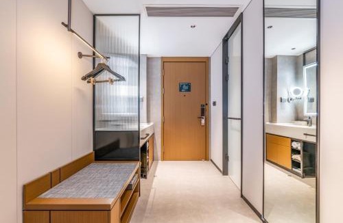 Dong District Hotel | Atour Hotel Panzhihua East District Jinhai Century City