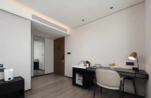 Urumqi City Centre Hotel | Atour Hotel People Square in Urumqi International Bazaar