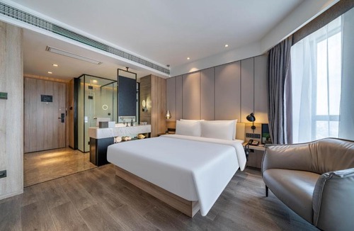 Xinzhou District Hotel | Atour Hotel Phoenix Avenue Shangrao