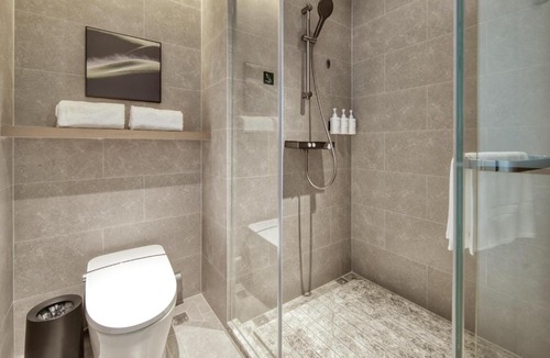 Qingdao Hotel | Atour Hotel Qingdao Huangdao Jiuding Peak