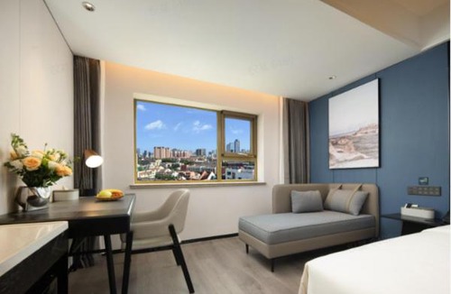 Huangdao Hotel | Atour Hotel Qingdao Jinshatan Xiangjiang Road Subway Station