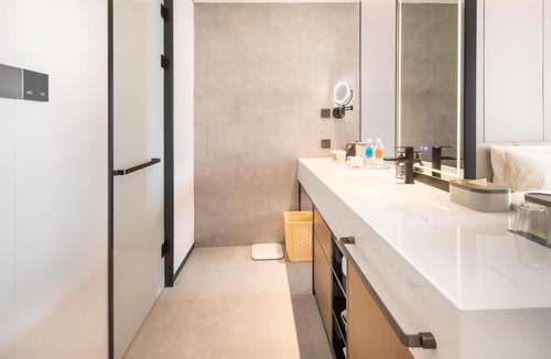 Qingdao City Center Hotel | Atour Hotel Qingdao May Fourth Square, South Fuzhou Road