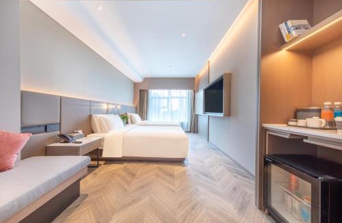 Qingdao City Center Hotel | Atour Hotel Qingdao May Fourth Square Hisense Plaza