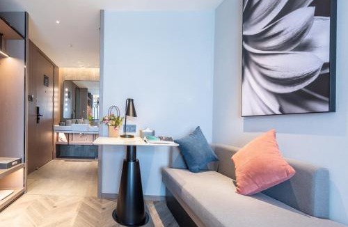 Qingdao City Center Hotel | Atour Hotel Qingdao May Fourth Square Hisense Plaza