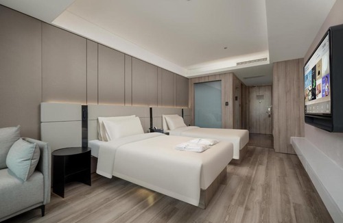 Qingdao City Center Hotel | Atour Hotel Qingdao Olympic Sailing Center May Fourth Square