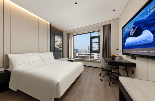 Jinjiang Hotel | Atour Hotel Quanzhou Nan'an Shuitou Anping Bridge