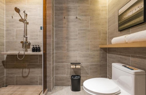 Zhabei Hotel | Atour Hotel Shanghai Daning North High Tech Park