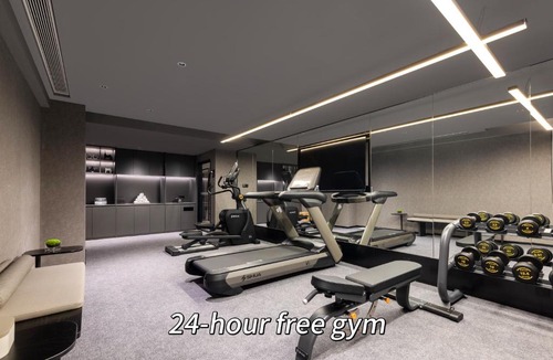 Xuhui Hotel | Atour Hotel Shanghai Guilin Park Metro subway