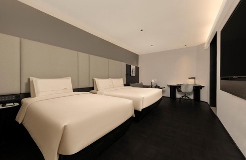 Minhang Hotel | Atour Hotel Shanghai Hongqiao National Exhibition Center Wuzhong Road
