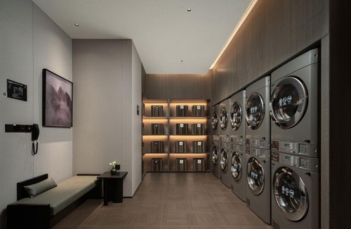 Songjiang Hotel | Atour Hotel Shanghai Songjiang Jiuting Center