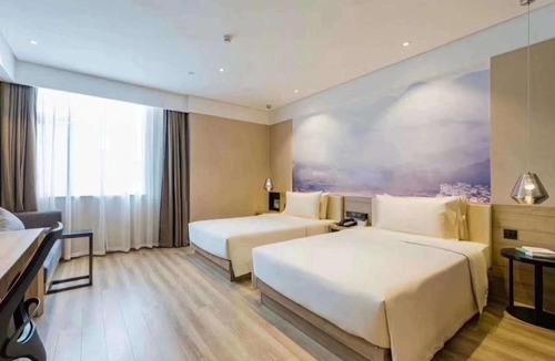 Xinzhou District Hotel | Atour Hotel Shangrao Central Square