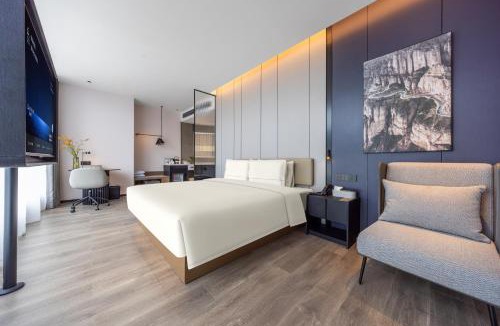 Chenghai Hotel | Atour Hotel Shantou Chenghai Guosheng Center
