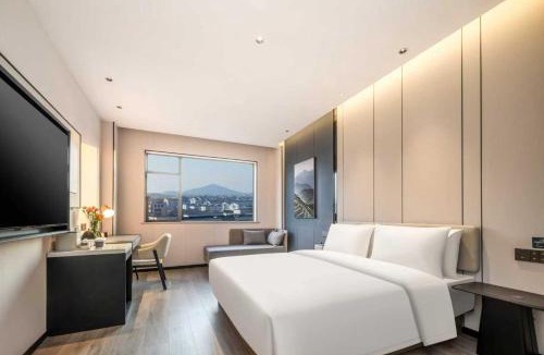 Shaoxing City Center Hotel | Atour Hotel Shaoxing Lushan Hometown Joy City