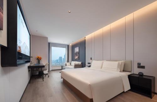 He Ping Hotel | Atour Hotel Shenyang Youth Avenue Square