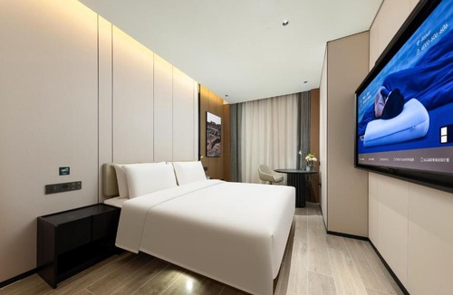 Central Business District Hotel | Atour Hotel Shenzhen Futian CBD Gangxia North Metro Station