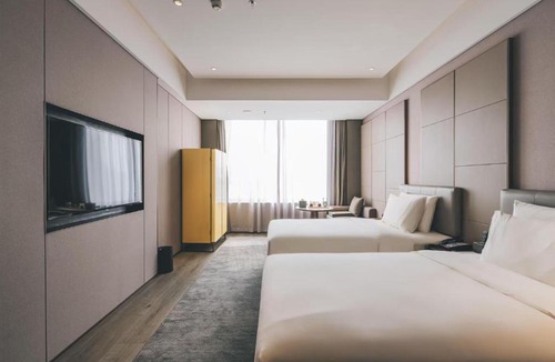 Luohu Hotel | Atour Hotel Shenzhen Luohu Shuibei IBC