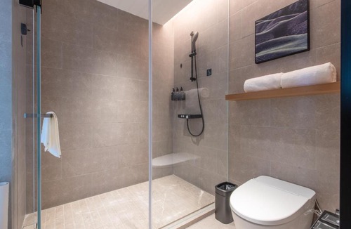Kengzi Hotel | Atour Hotel Shenzhen Pingshan Kengzi Metro Station