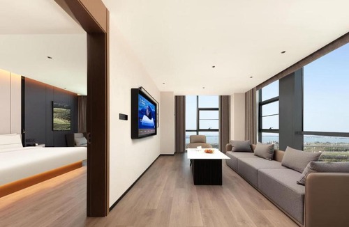 Weiting Hotel | Atour Hotel Suzhou Industrial Park Fengting Avenue