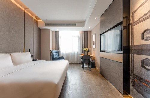 Wuzhong Hotel | Atour Hotel Suzhou University Town Yuexi Subway Station