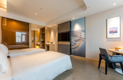 Wuzhong Hotel | Atour Hotel Suzhou University Town Yuexi Subway Station