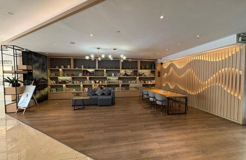 Pangshancun Hotel | Atour Hotel (Suzhou Wujiang)