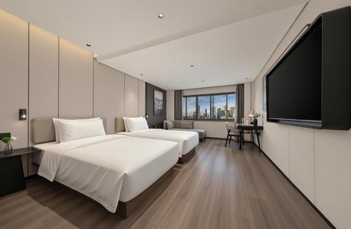 Tianhe Center Hotel | Atour Hotel Taikoo Hui Zhujiang New Town Pazhou Convention and Exhibition Center Guangzhou