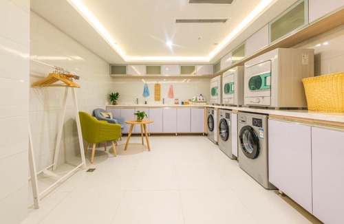 Urumqi City Centre Hotel | Atour Hotel (Urumqi Renmin Cinema)