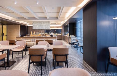 Yanshan County Hotel | Atour Hotel Wenshan Guangda Plaza Dongfeng Road