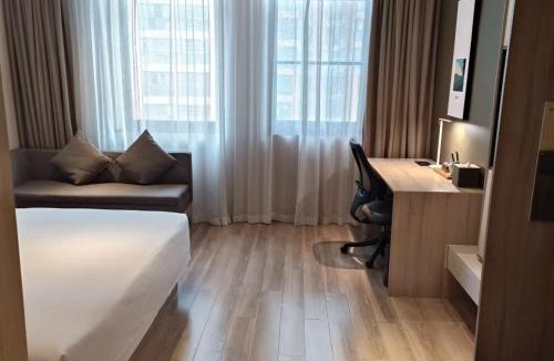 Hongshan Hotel | Atour Hotel Wuhan East Railway Station Optics Valley High-tech