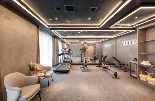 Jiangxia Qu Hotel | Atour Hotel Wuhan Guanggu Qingnianhui JinRongGang