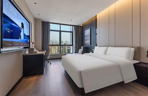 Wuchang Hotel | Atour Hotel Wuhan Yellow Crane Tower Shouyi Plaza