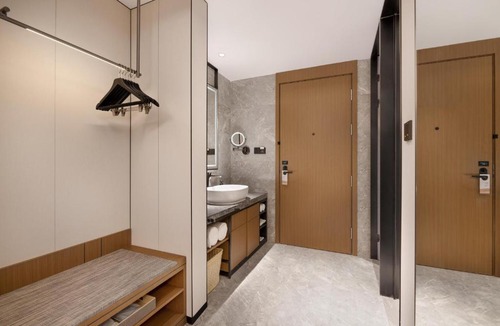 Beilin Hotel | Atour Hotel Xi'an Jiaotong University Changle Park Subway Station