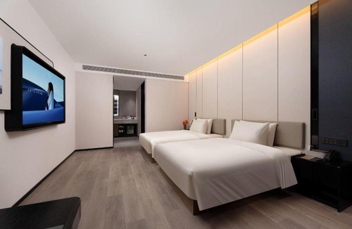 Weiyang Hotel | Atour Hotel Xi'an North Railway Station Hongqichang Subway Station