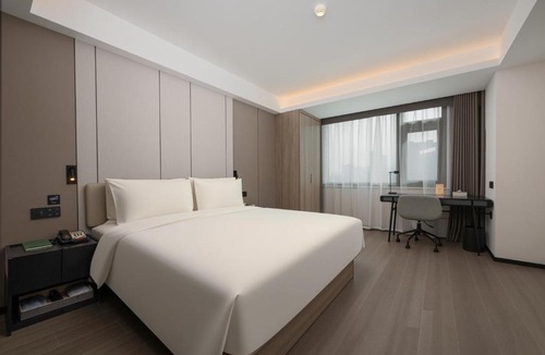 Yanta Qu Hotel | Atour Hotel Xi'an Xiaozhai Petroleum University