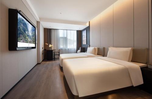 Liangshan Yi Hotel | Atour Hotel Xichang Municipal Affairs Center