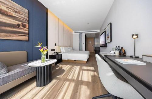 Yantai Hotel | Atour Hotel Yantai Zhifu Station Red Star Macalline