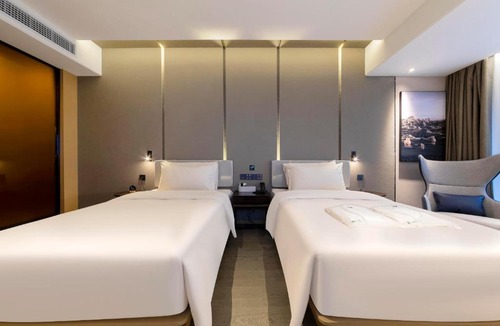 Yongding Hotel | Atour Hotel Zhangjiajie Tianmen Mountain Cable Car Station Walking Distance to Tianmen Gate Scenic Spot, Mountain View Room