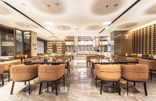 Zhongyuan District Hotel | Atour Hotel Zhengzhou High-Tech Star Union