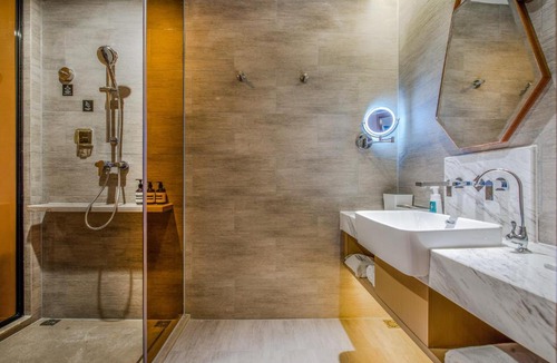 Tanzhou Hotel | Atour Hotel Zhongshan Tanzhou