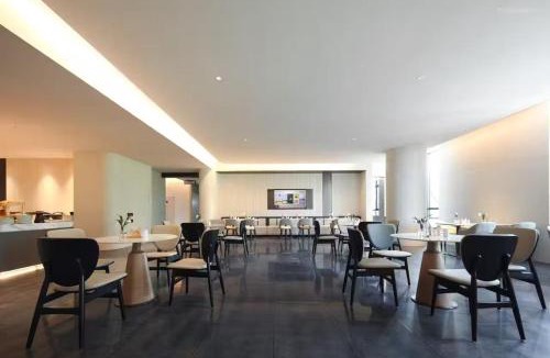 Daishan County Hotel | Atour Hotel Zhoushan Daishan Passenger Transport Center Changhe Road