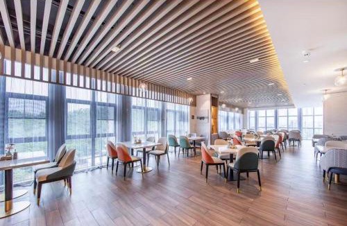 Xiangzhou District Hotel | Atour Hotel Zhuhai Tangjiawan University Jinding Plaza