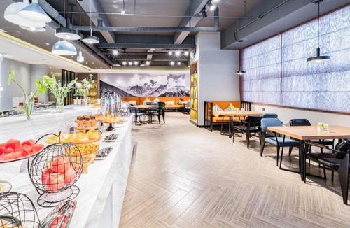 Zhangdian District Hotel | Atour Hotel Zibo Liuquan Road